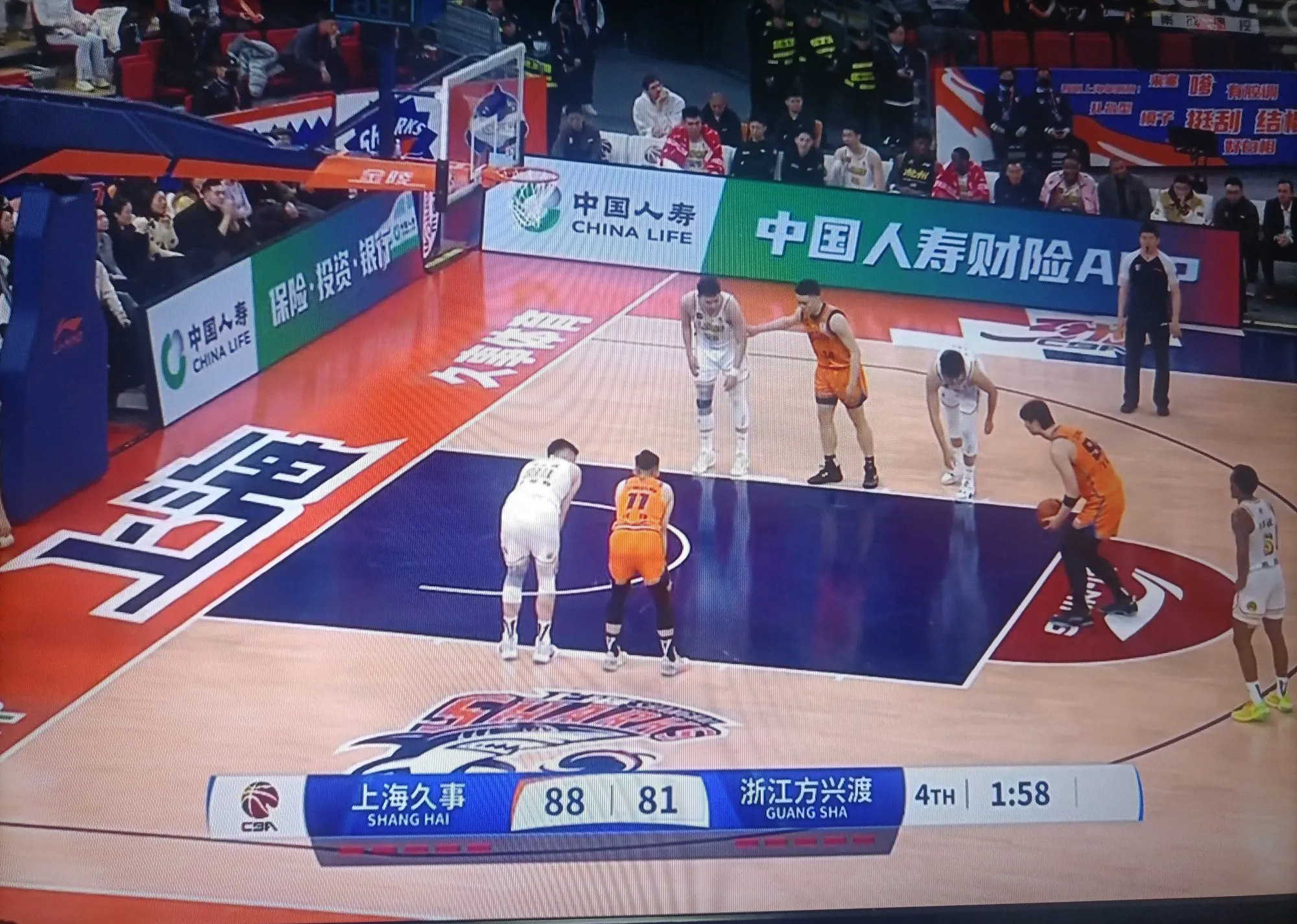 浙江队后场出色，击败上海收获关键胜利的简单介绍