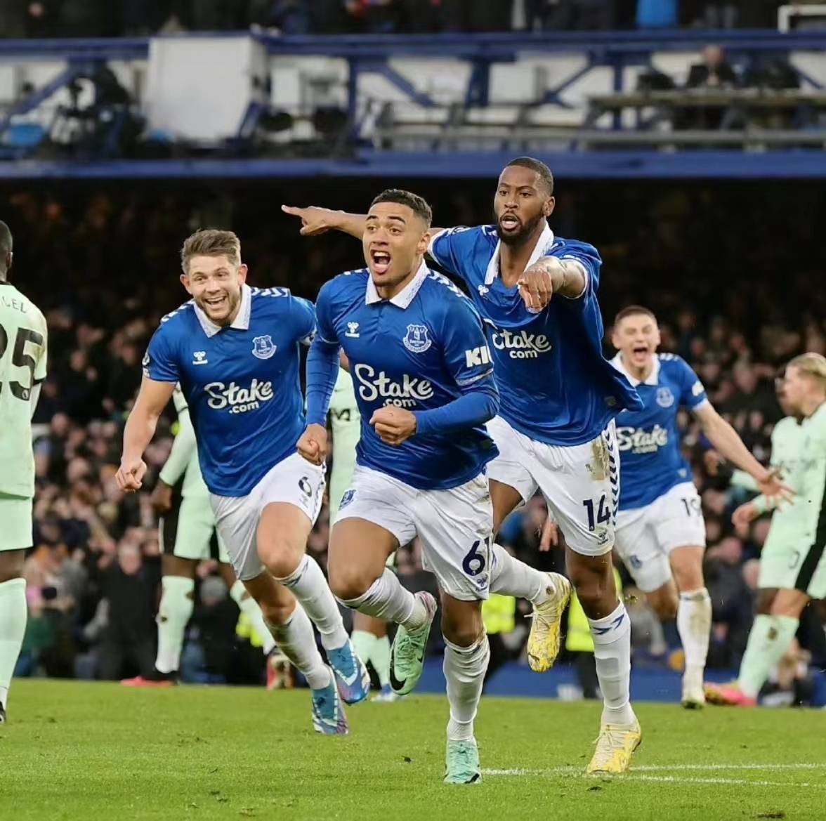 开云体育app-关于切尔西阵容存伤病困扰，近期比赛备受牵挂的信息