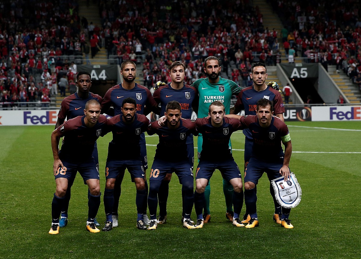 里昂客场击败尼斯，势如破竹