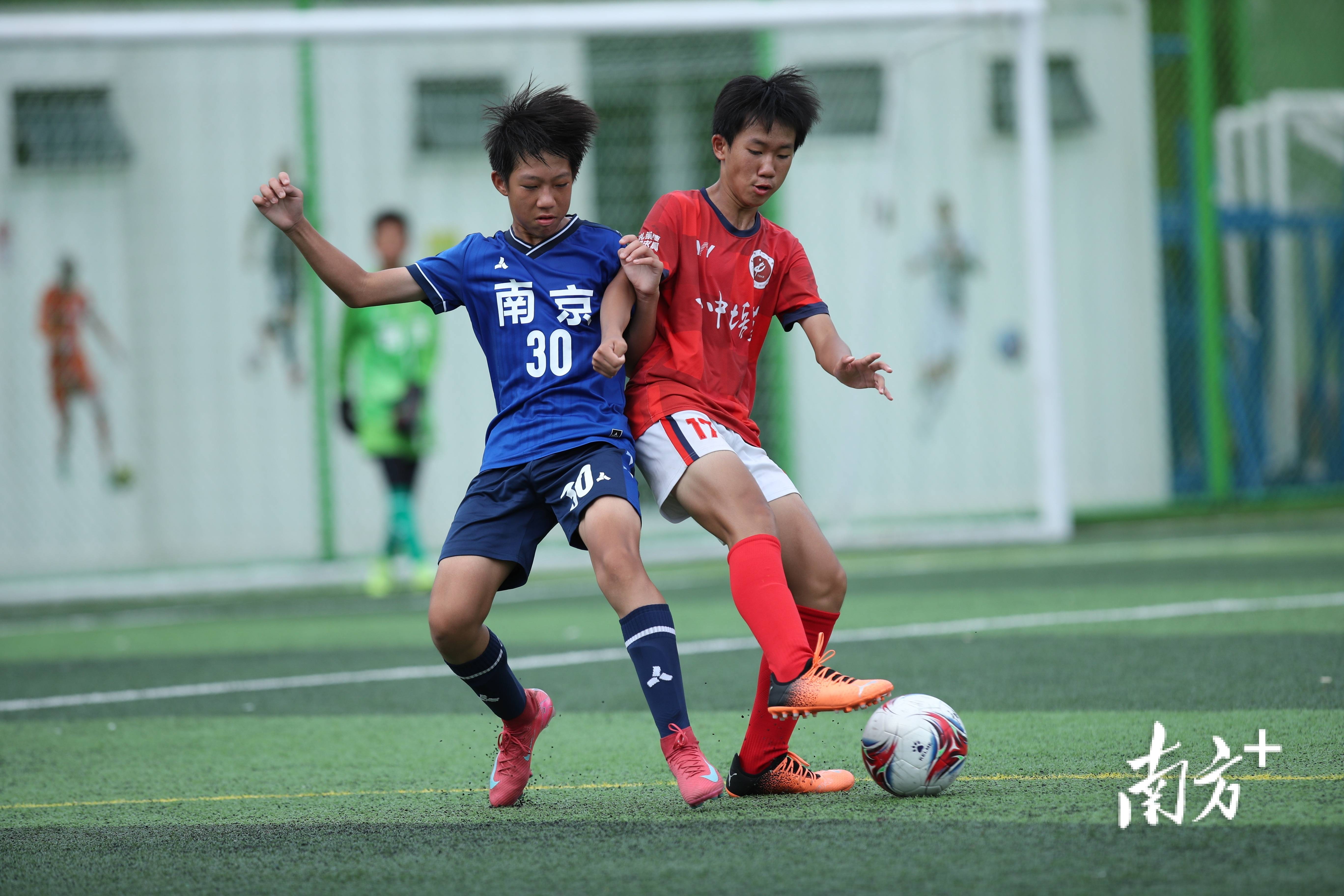 开云体育网页版登录入口-一支实力强大的足球队在比赛中崭露头角的简单介绍