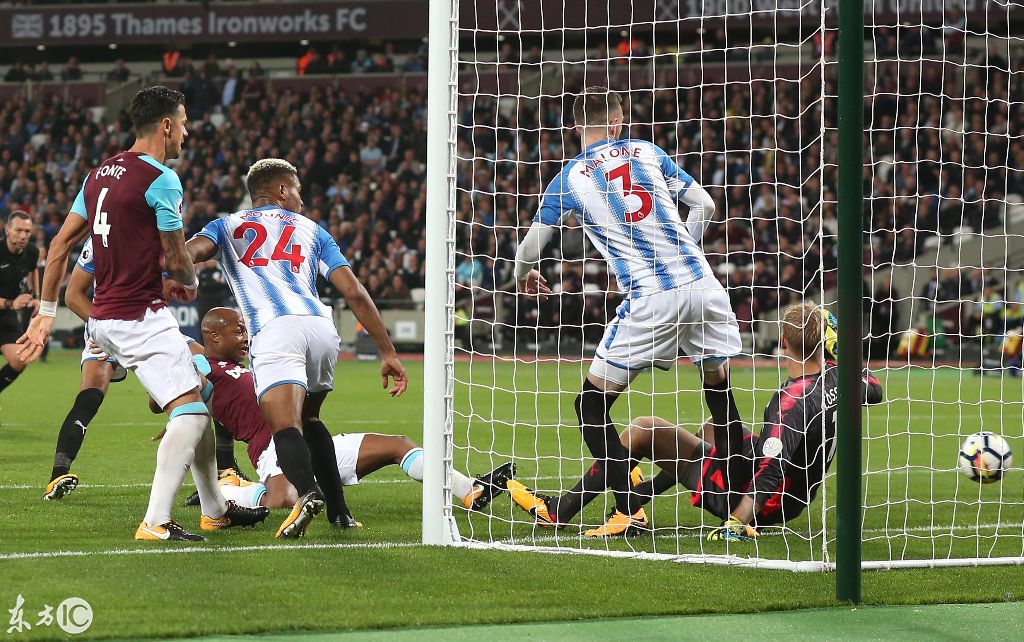 哈德斯菲尔德主场失利，豪取四连败的简单介绍