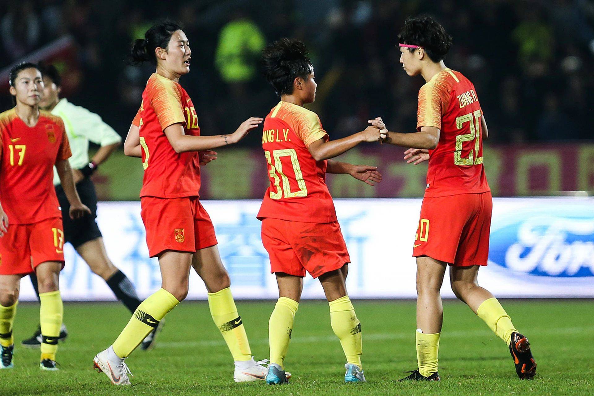 开云体育官网-包含足坛焦点：女足比赛是否会引发争议？的词条