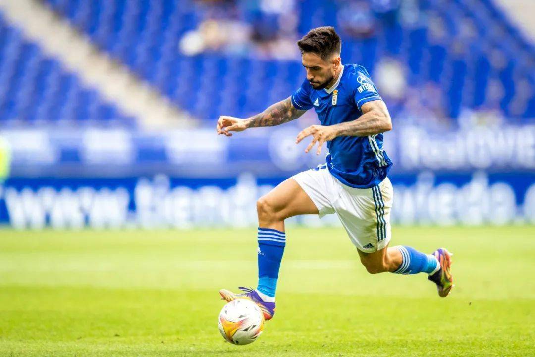 开云体育app下载-特内里费主场大胜，实力渐显