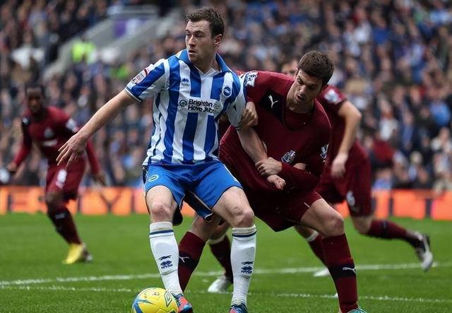 伯明翰城取胜晋级，高水平对决引发热议的简单介绍