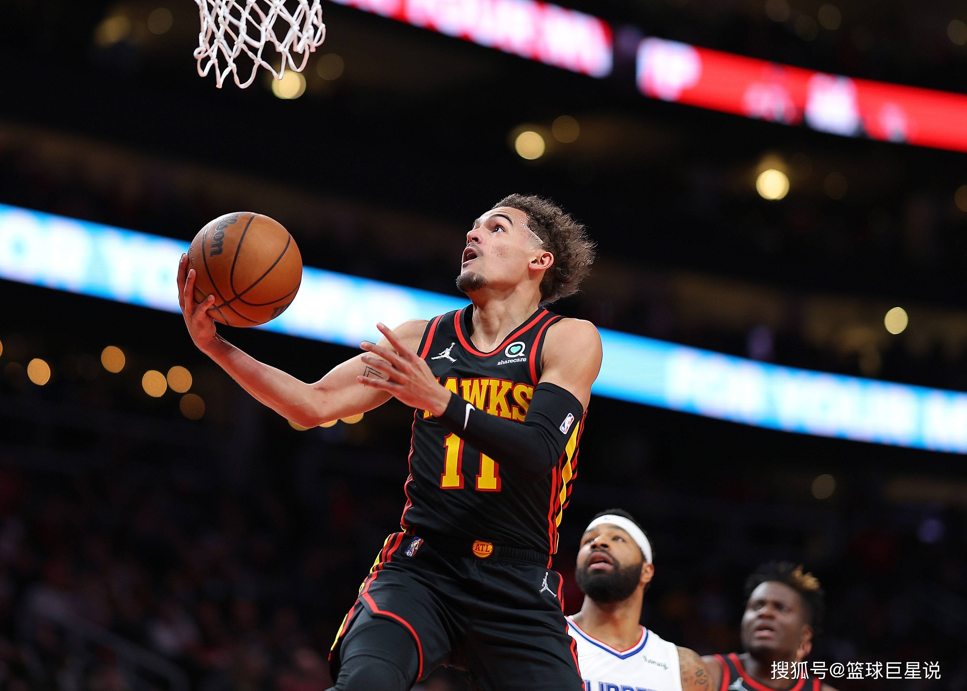 关于快船力克尼克斯，路威连砍20+表现不俗的信息